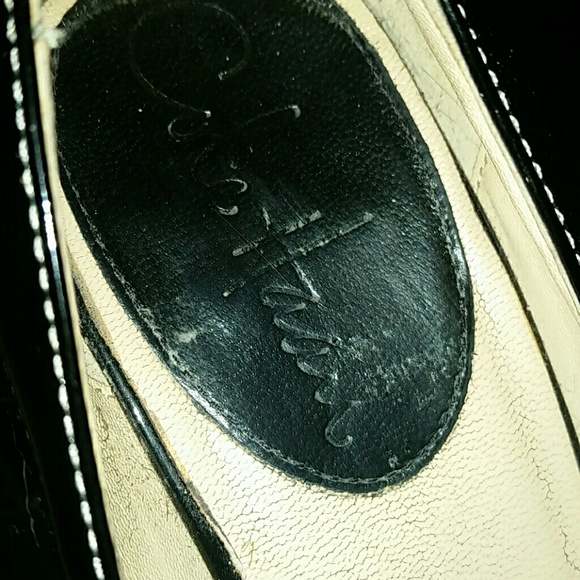 Cole Haan Patent Leather Top Stitched Heels - Picture 6 of 7